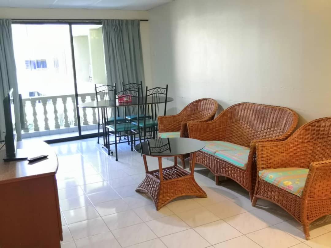 Pangkor Fun Fun Fun Apartment Pekan Pangkor Ngoại thất bức ảnh